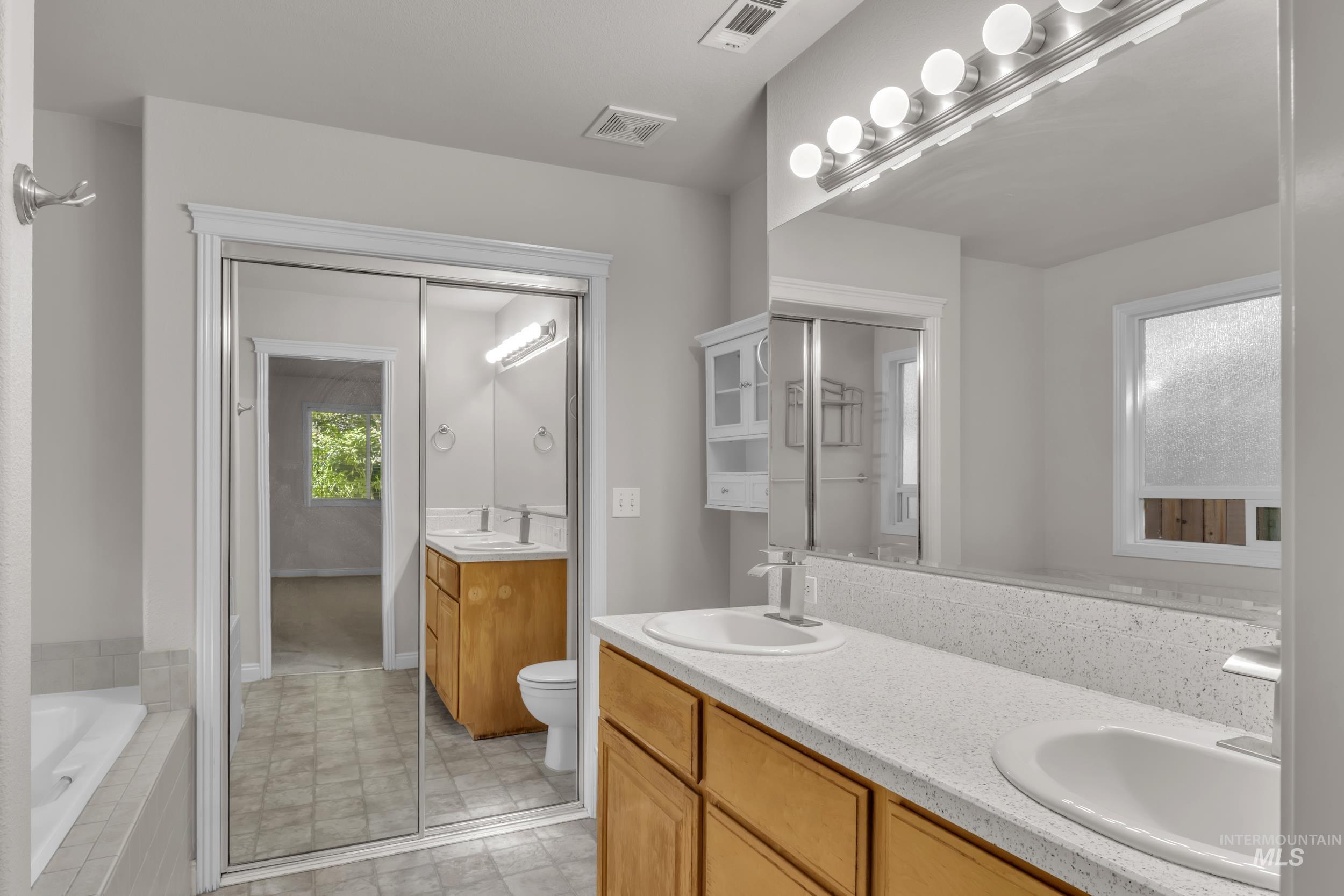 3886 North Price Way Meridian, ID 83646 - Photo 25 of 43