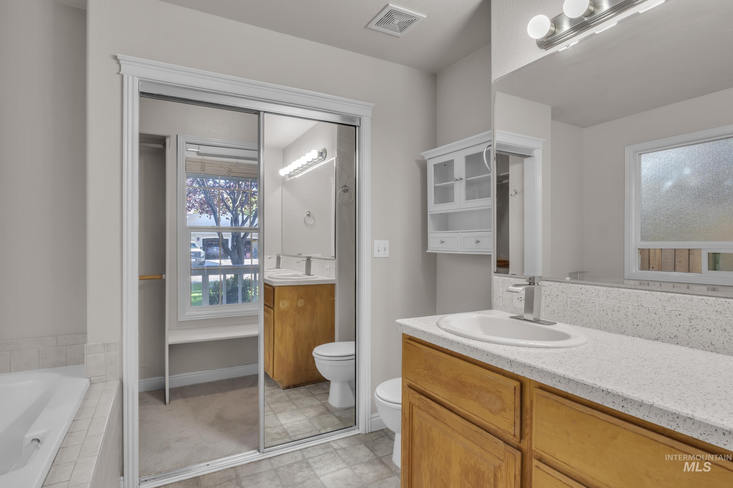 3886 North Price Way Meridian, ID 83646 - Photo 27 of 43