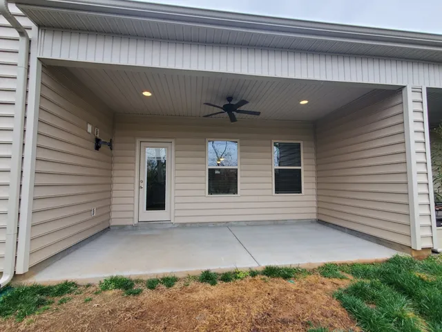 a view of a house with garage