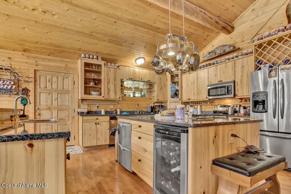 $1,200,000 | 300 Old Bull River Road, Noxon, MT 59853