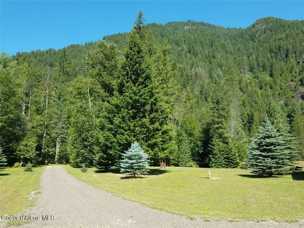 $1,200,000 | 300 Old Bull River Road, Noxon, MT 59853