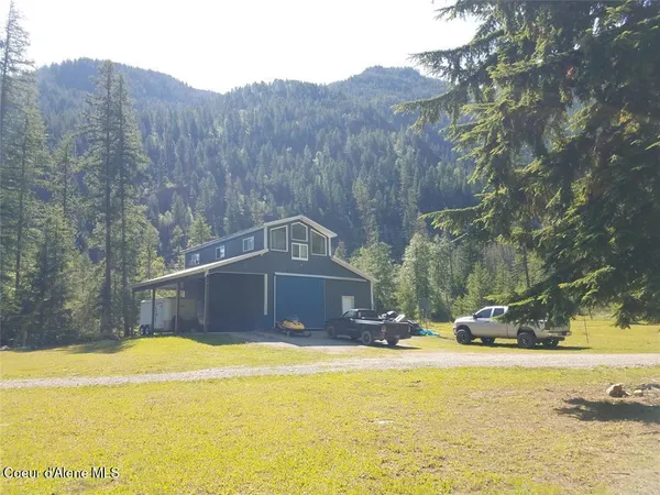 $1,200,000 | 300 Old Bull River Road, Noxon, MT 59853