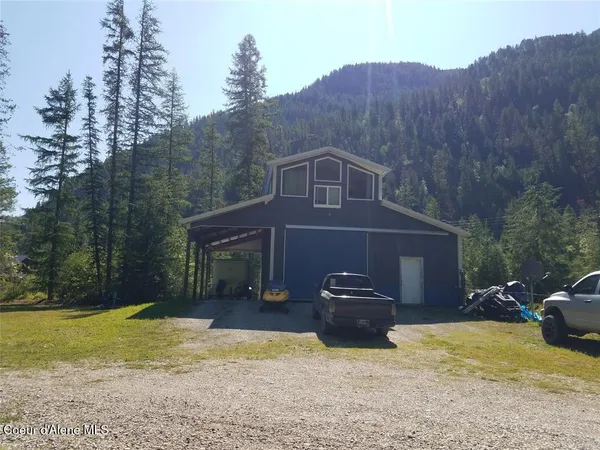 $1,200,000 | 300 Old Bull River Road, Noxon, MT 59853