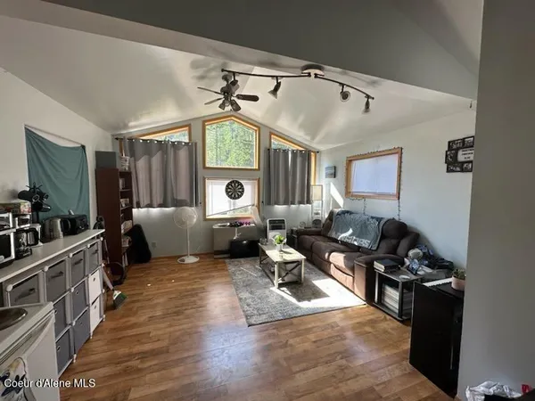$1,200,000 | 300 Old Bull River Road, Noxon, MT 59853