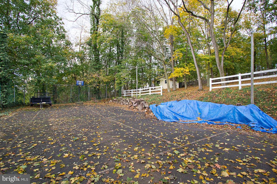 817 Disston View Drive Lititz, PA 17543 - Photo 44 of 47