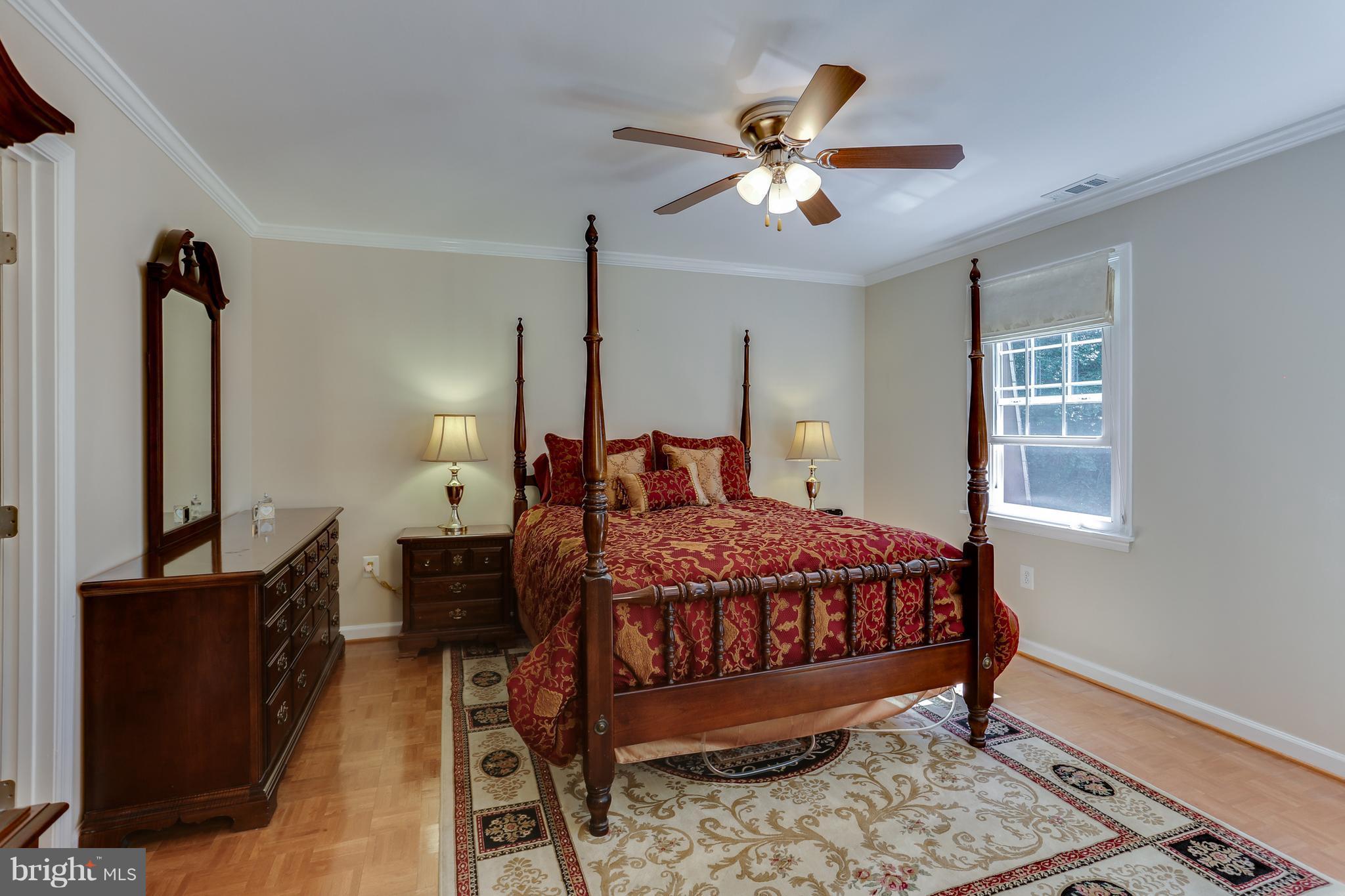 190 Hickory Point Road Pasadena, MD 21122 - Photo 14 of 30 Owners Suite