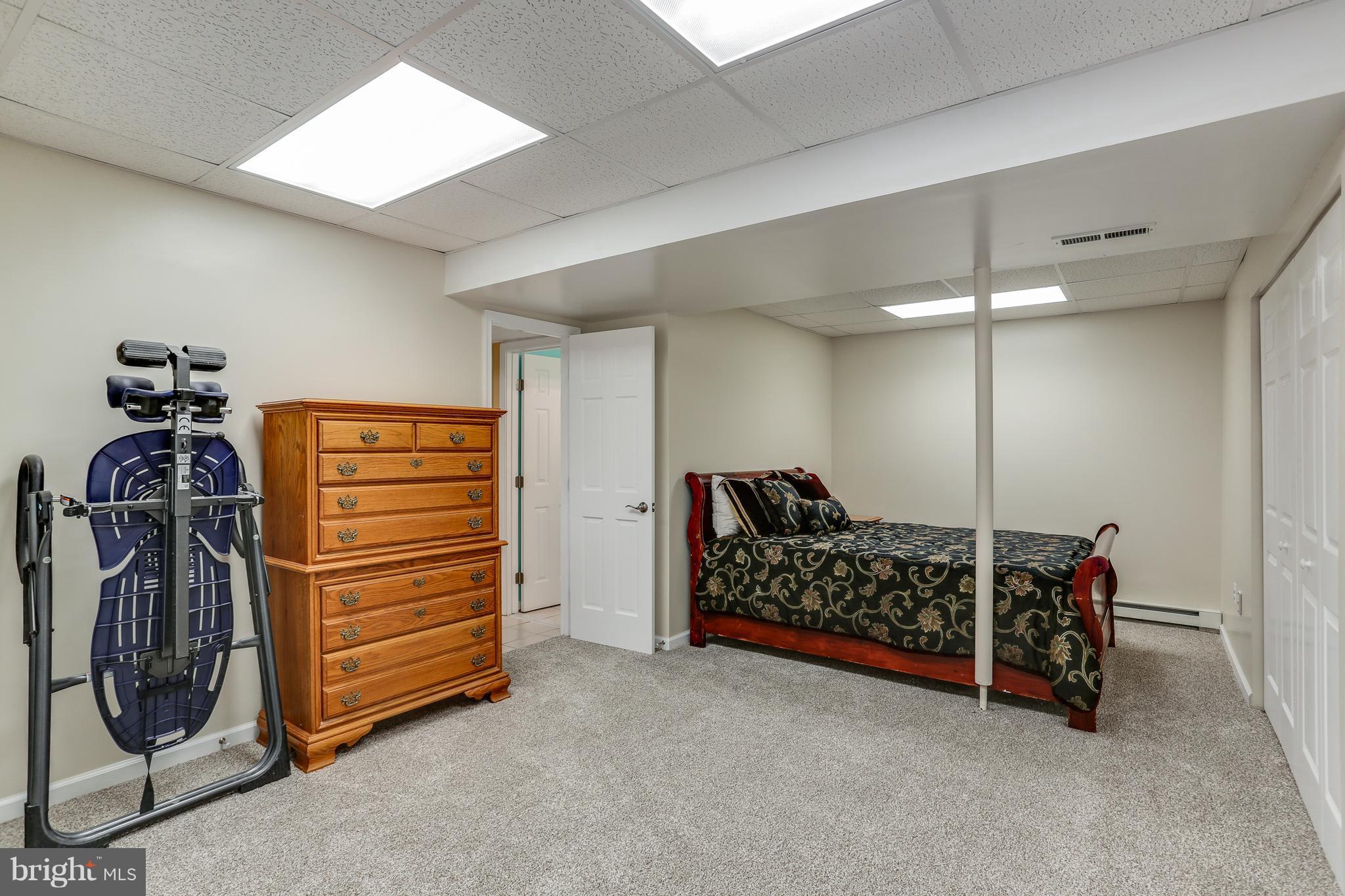190 Hickory Point Road Pasadena, MD 21122 - Photo 22 of 30 Bedroom in basement