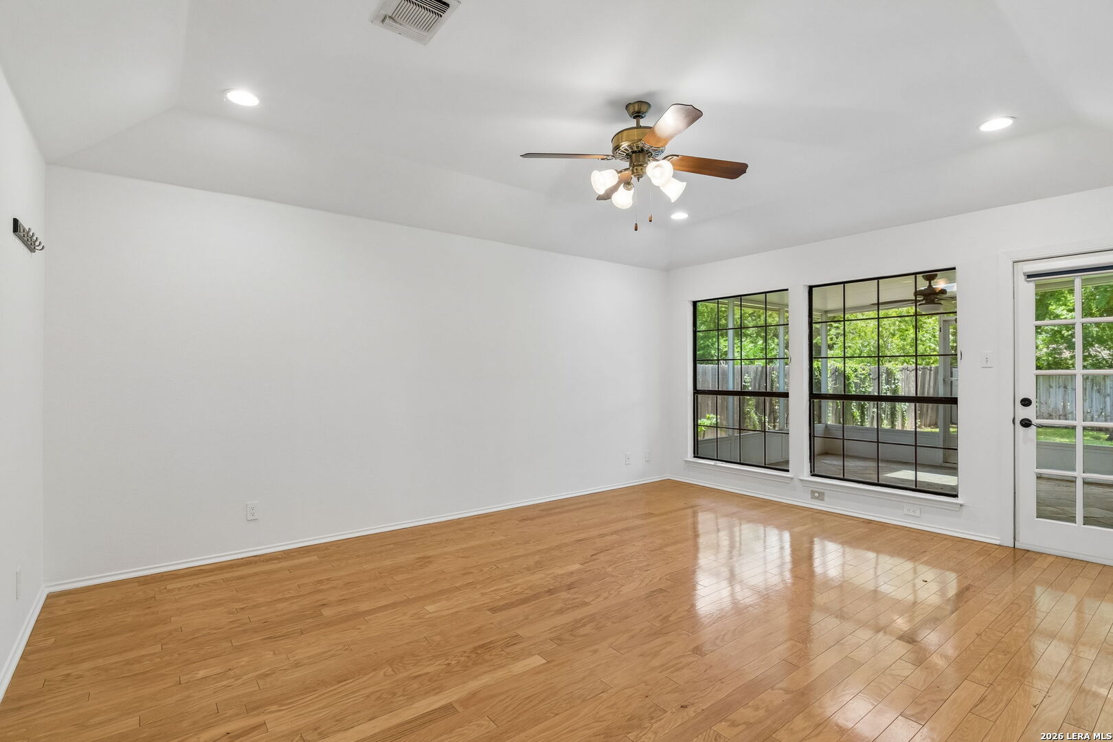 106 Hiler Road San Antonio, TX 78209 - Photo 23 of 35