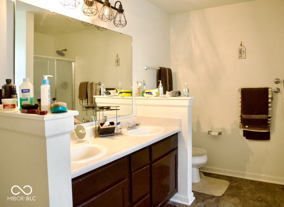 1831 Brook Crossing Way Indianapolis, IN 46229 - Photo 14 of 28