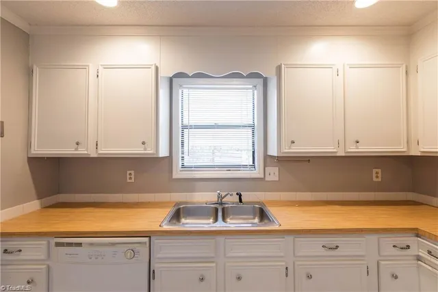 $158,000 | 1101 Aspen Way, Winston-Salem, NC 27106