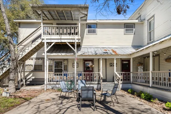 $449,500 | 501 West Moore Avenue, Moulton, TX 77975