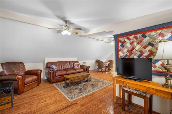 $449,500 | 501 West Moore Avenue, Moulton, TX 77975