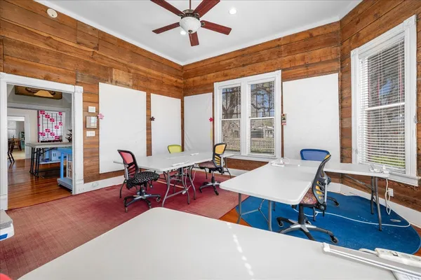 $449,500 | 501 West Moore Avenue, Moulton, TX 77975