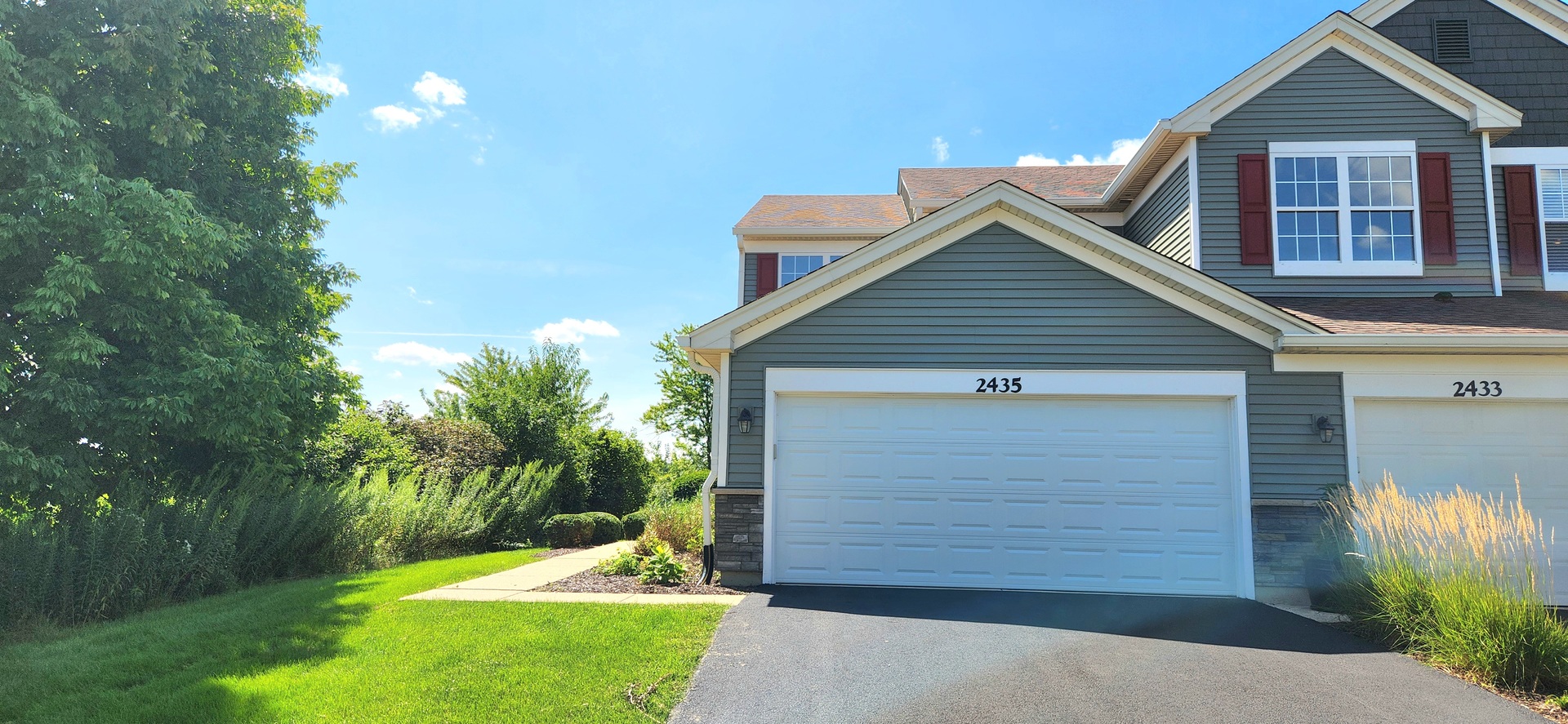2435 Golf Ridge Circle, Unit 2435 Naperville, IL 60563 - Photo 4 of 29 Gallery Image 4