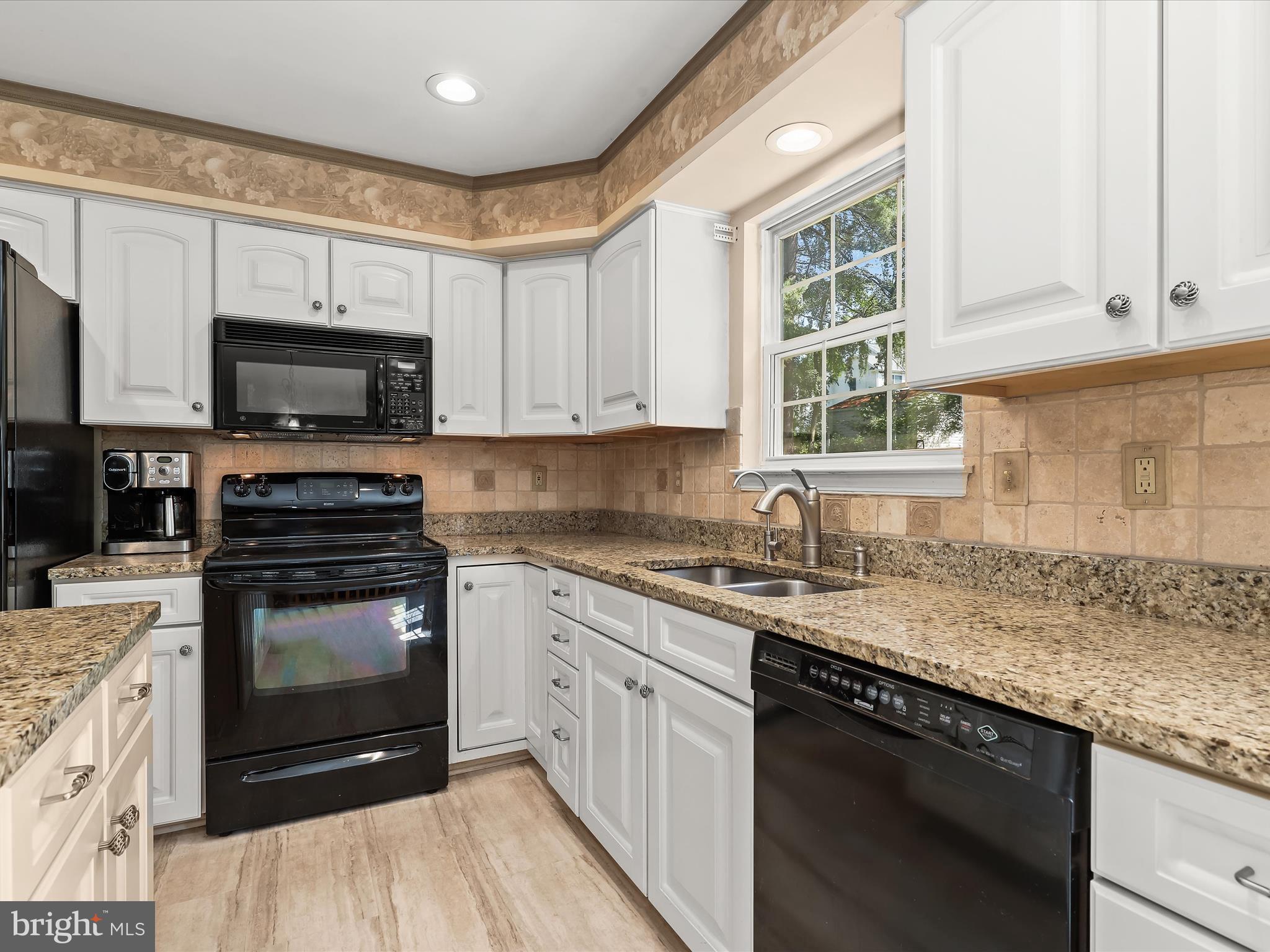 5324 Patterson Road Baldwin, MD 21013 - Photo 16 of 61 Kitchen