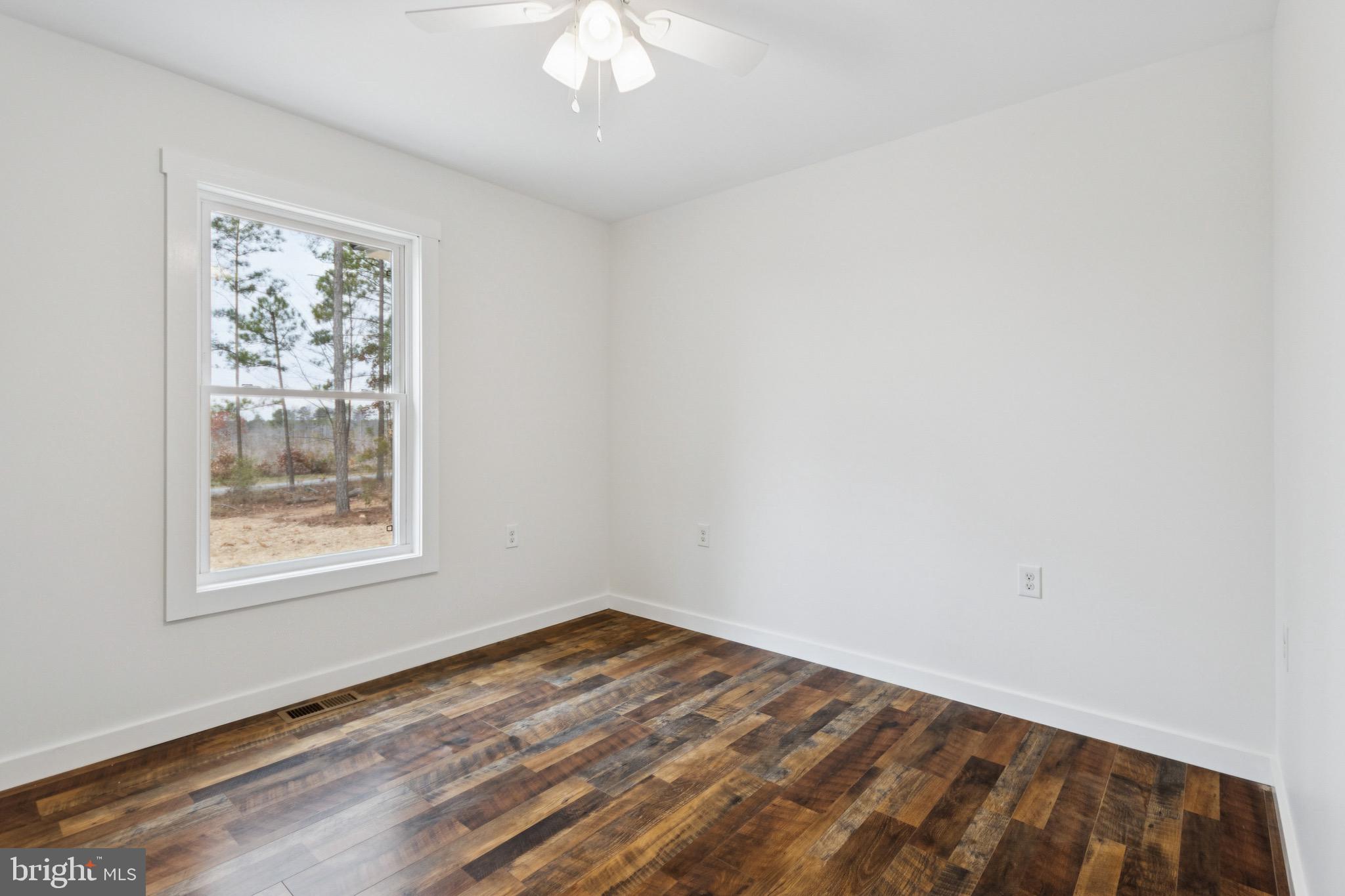 15281 Shirley Road Unionville, VA 22567 - Photo 18 of 24 an empty room with a window