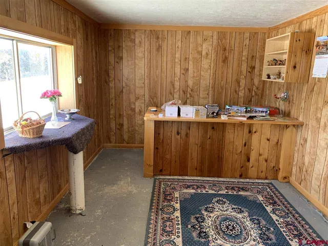 a view of a garden with mountain