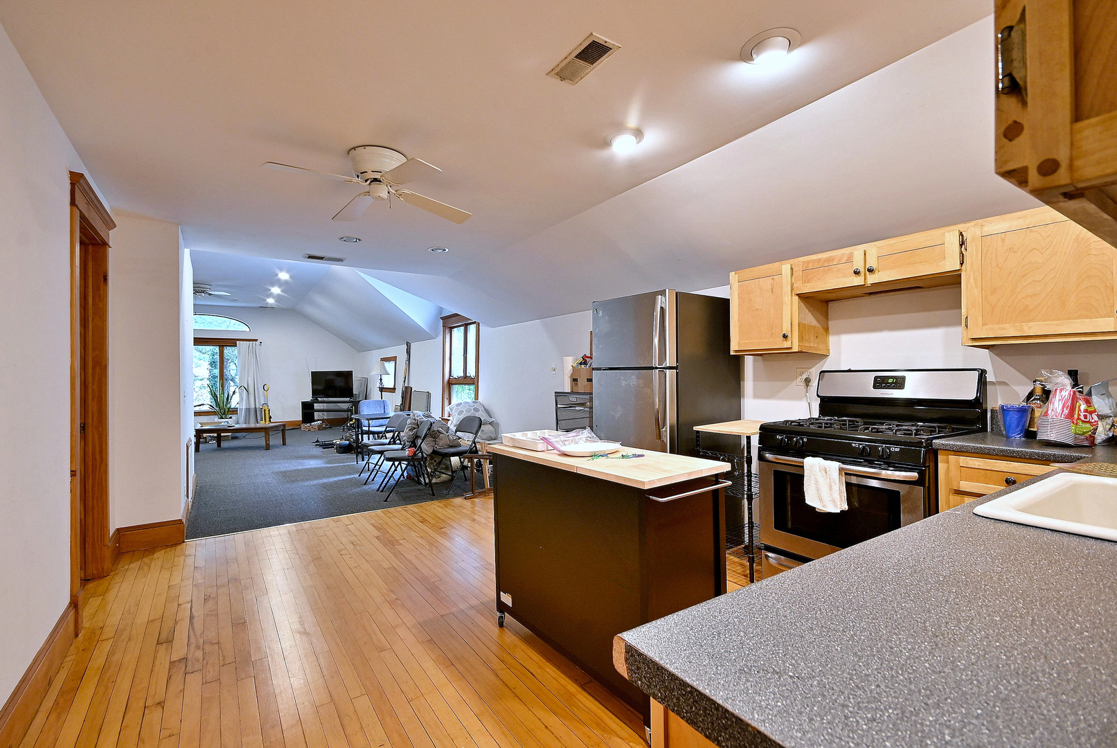 2724 North Racine Avenue, Unit 2 Chicago, IL 60614 - Photo 10 of 22 Gallery Image 10