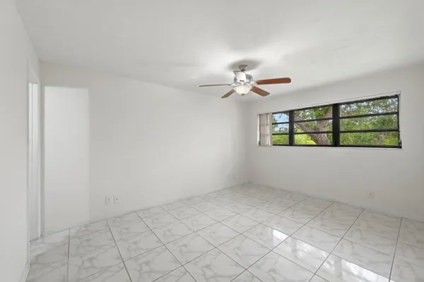 $2,100 | 2039 Coral Ridge Drive, Unit S304, Coral Springs, FL 33071