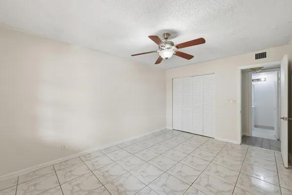 $2,100 | 2039 Coral Ridge Drive, Unit S304, Coral Springs, FL 33071