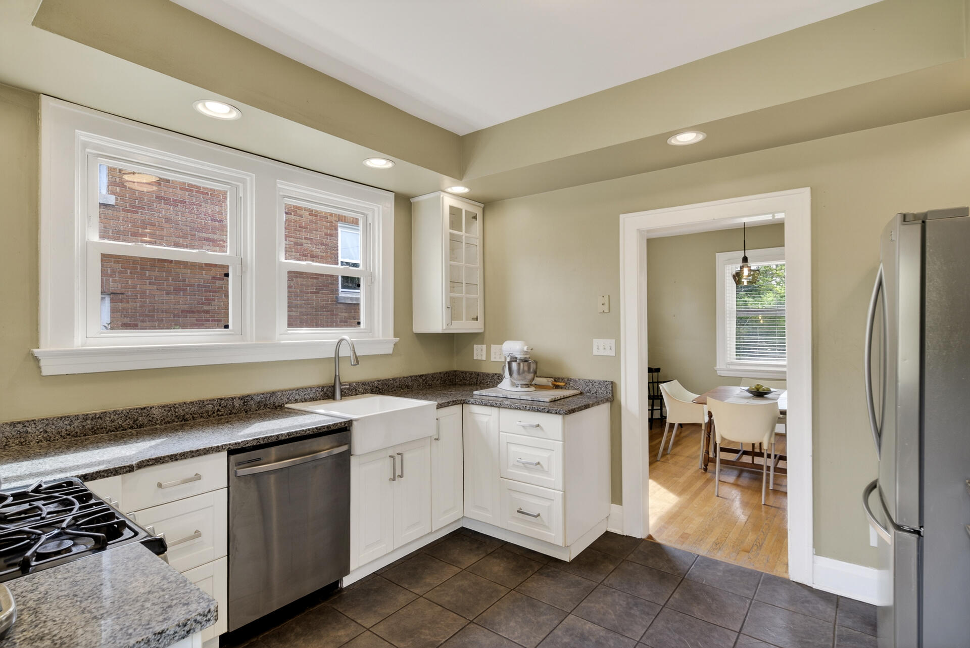 824 Aberdeen Road Covington, KY 41011 - Photo 17 of 48