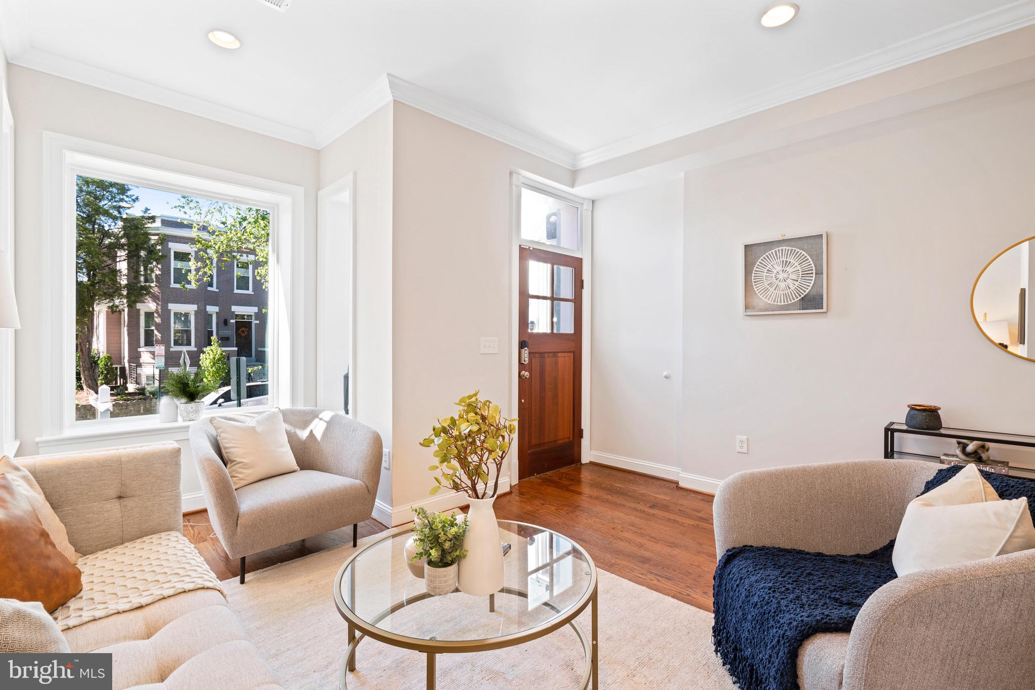 1031 10th Street Northeast Washington, DC 20002 - Photo 4 of 57