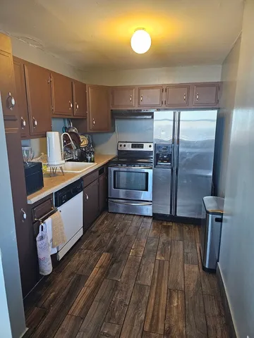 $60,000 | 4300 West Ford City Drive, Unit 1301, Chicago, IL 60652