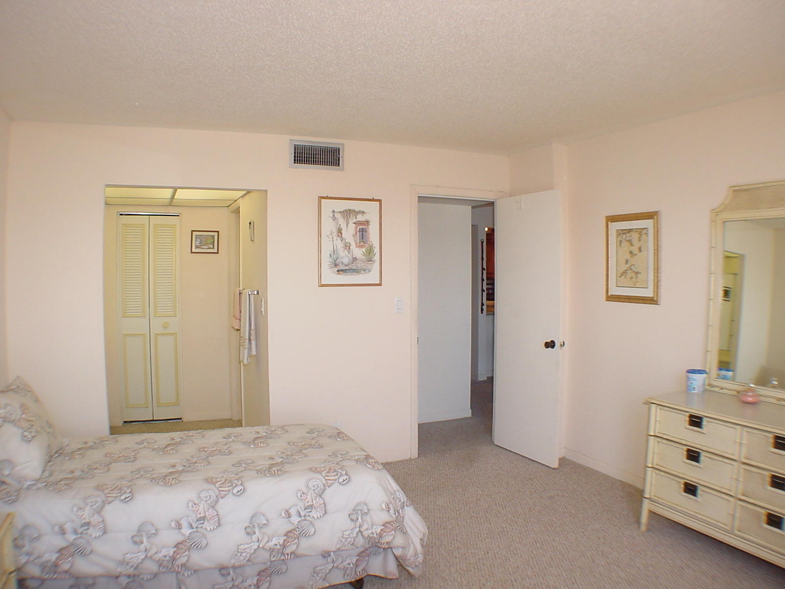 9 Royal Palm Way, Unit 202 Boca Raton, FL 33432 - Photo 28 of 45 DSC00165