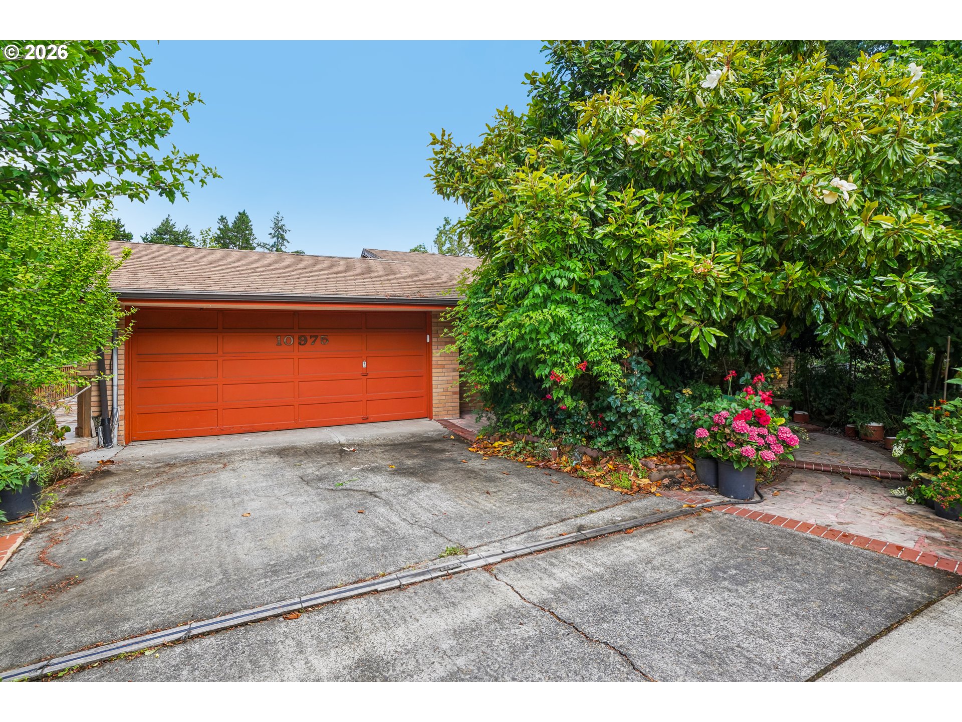 10975 Southwest Walnut Street Portland, OR 97223 - Photo 1 of 40