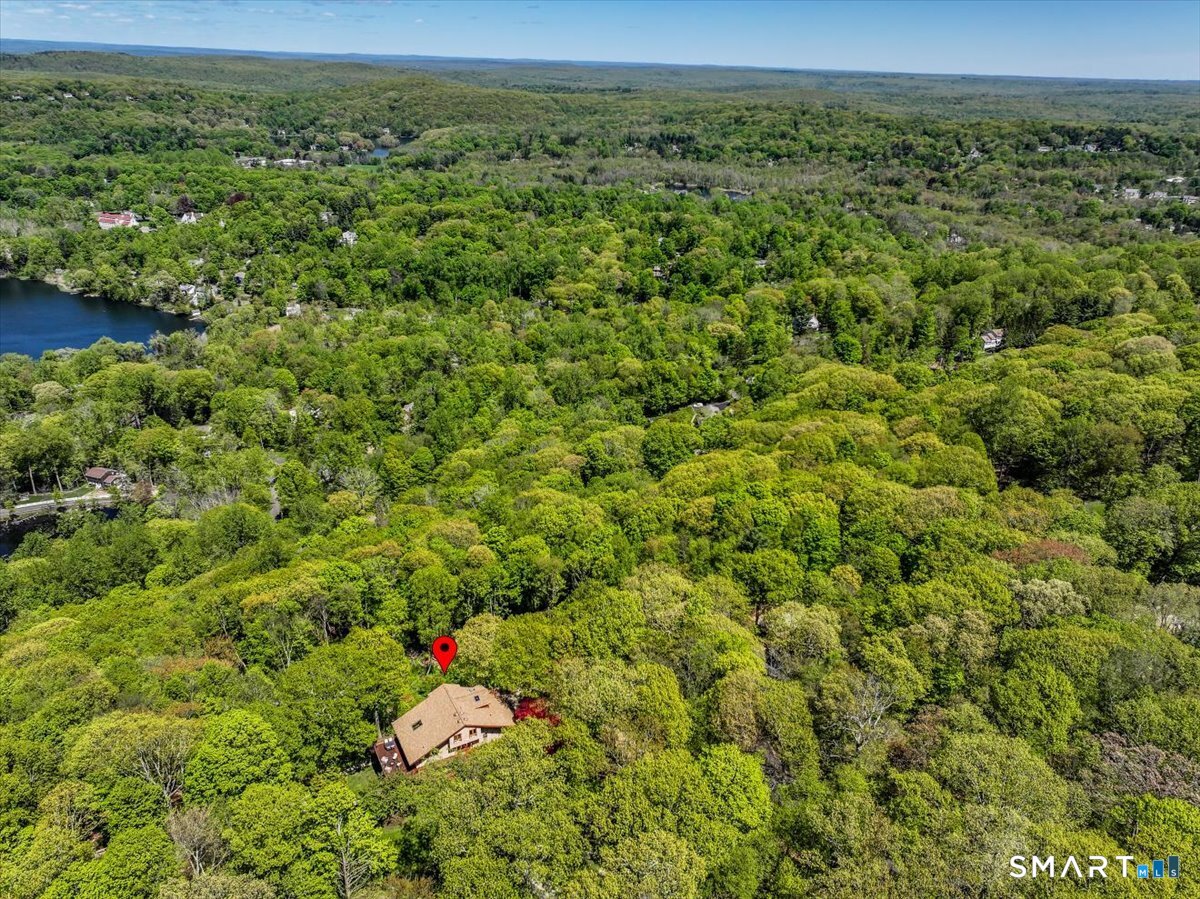 10 Hillcrest Court Ridgefield, CT 06877 - Photo 1 of 39