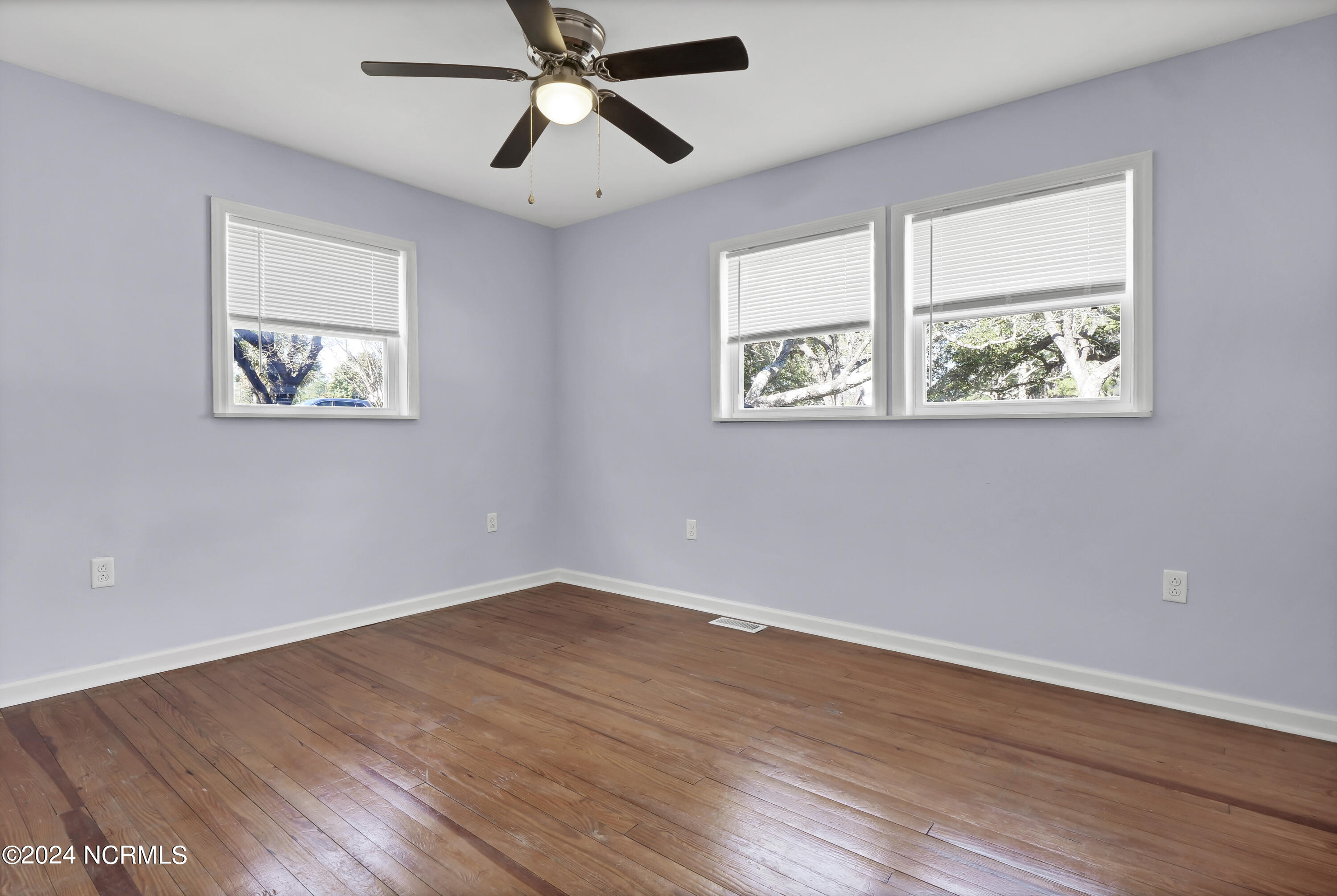2264 Sloop Point Road Hampstead, NC 28443 - Photo 24 of 34 Bedroom
