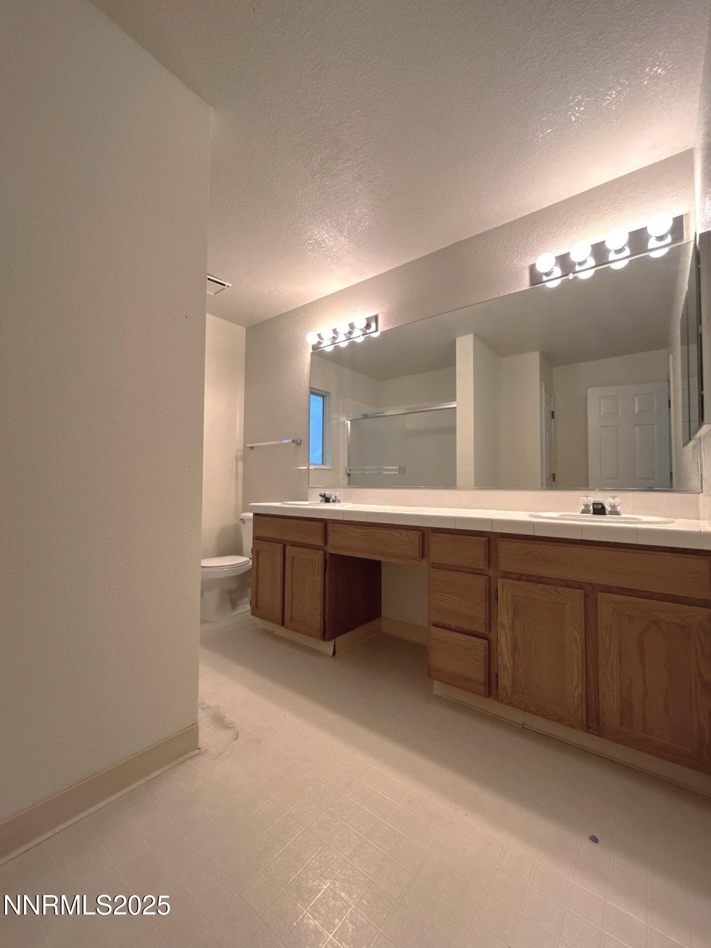 4835 Canyon Run Drive Sparks, NV 89436 - Photo 8 of 15 10-Jul 09 2024 11_10am-WUqK