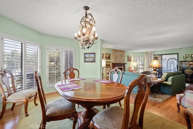 $924,900 | 10409 Riverside Drive, Unit 203, Toluca Lake, CA 91602