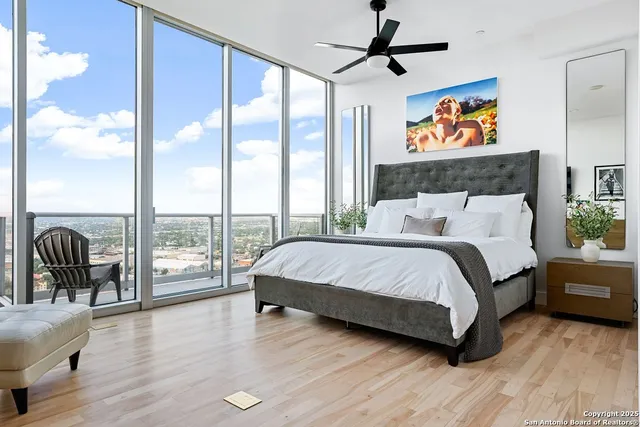 $2,639,000 | 610 East Market Street, Unit 3304, San Antonio, TX 78205