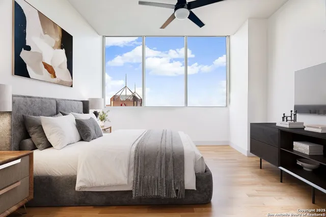 $2,639,000 | 610 East Market Street, Unit 3304, San Antonio, TX 78205