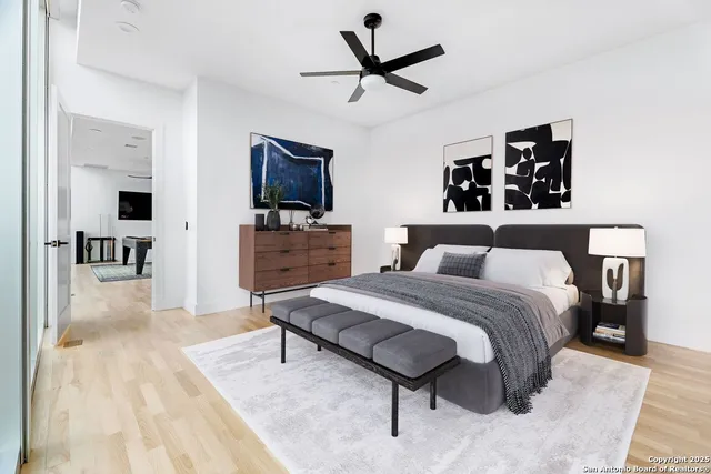 $2,639,000 | 610 East Market Street, Unit 3304, San Antonio, TX 78205