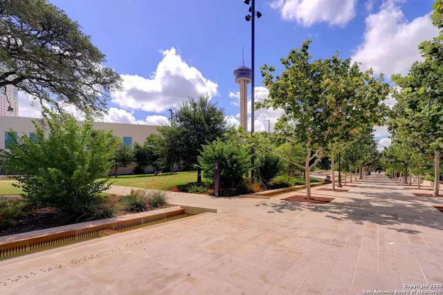 $2,639,000 | 610 East Market Street, Unit 3304, San Antonio, TX 78205