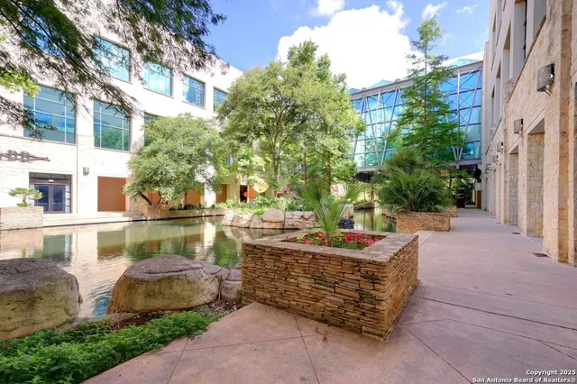 $2,639,000 | 610 East Market Street, Unit 3304, San Antonio, TX 78205