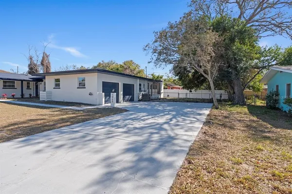 $2,995 | 1545 Bonair Street, Clearwater, FL 33755