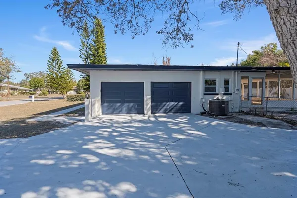 $2,995 | 1545 Bonair Street, Clearwater, FL 33755