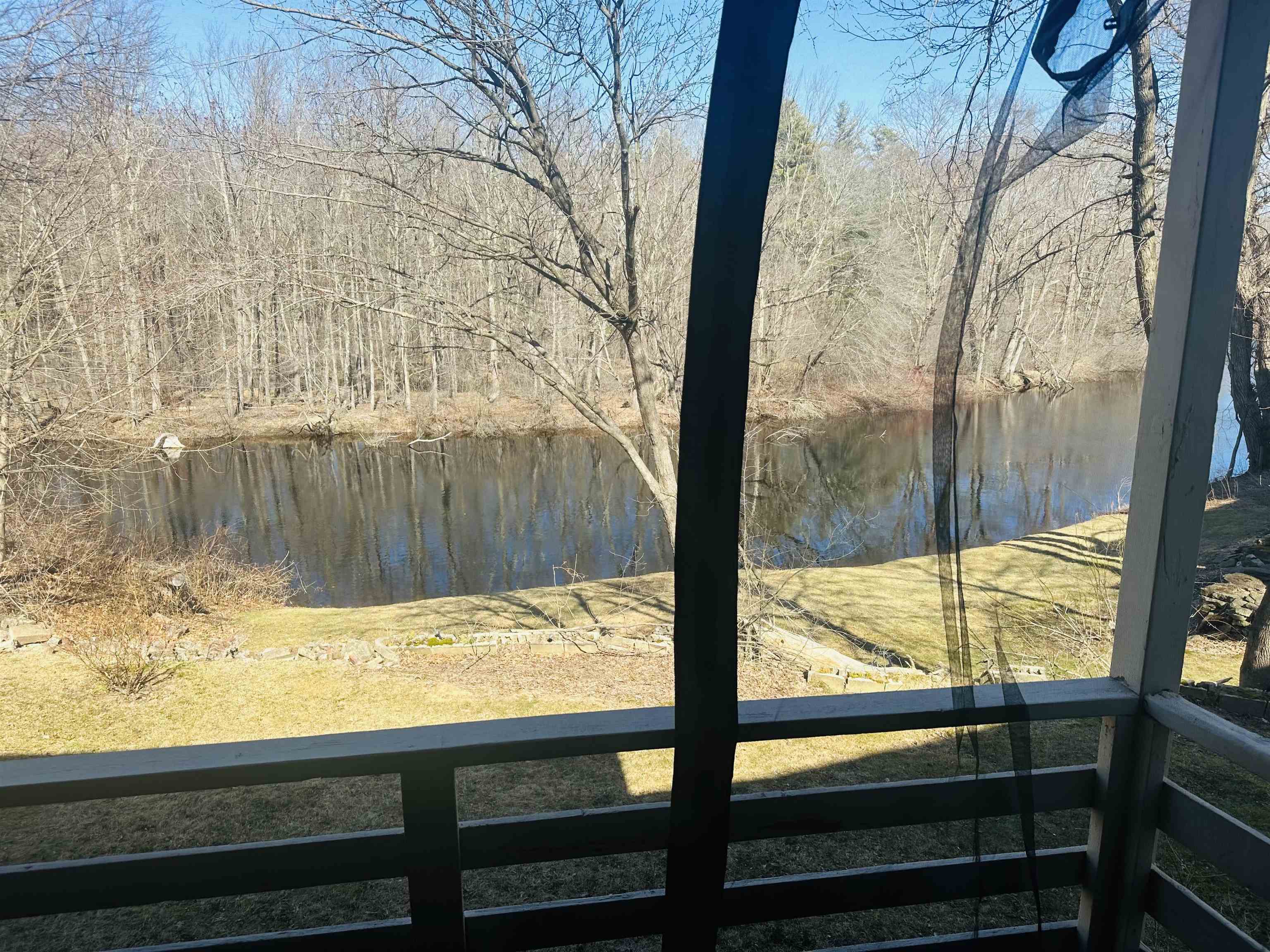 52 Pickering Road, Unit B Rochester, NH 03839 - Photo 5 of 16