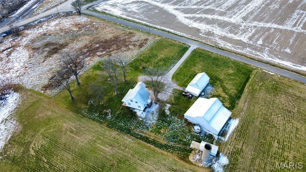 9040 Grassy Branch Road Germantown, IL 62245 - Photo 15 of 27