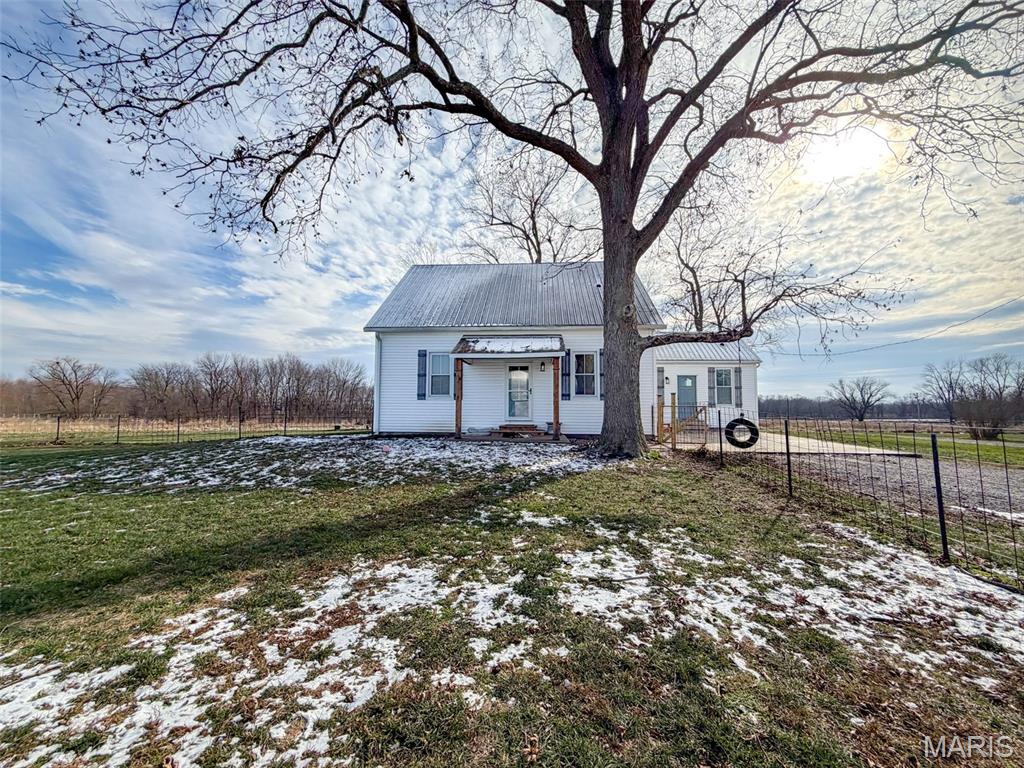 9040 Grassy Branch Road Germantown, IL 62245 - Photo 19 of 27