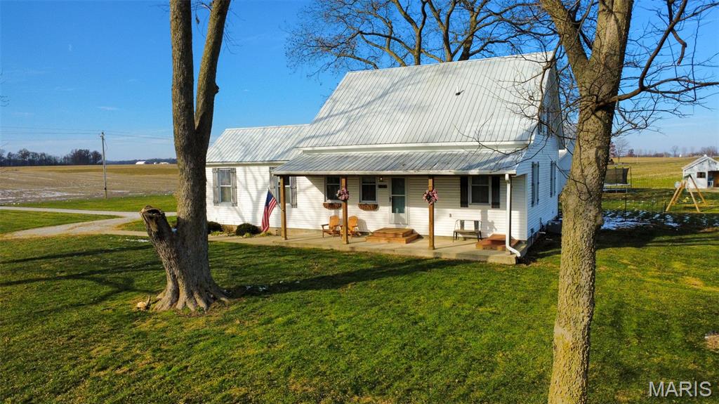 9040 Grassy Branch Road Germantown, IL 62245 - Photo 24 of 27