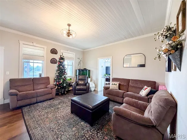 $315,000 | 9040 Grassy Branch Road, Germantown, IL 62245