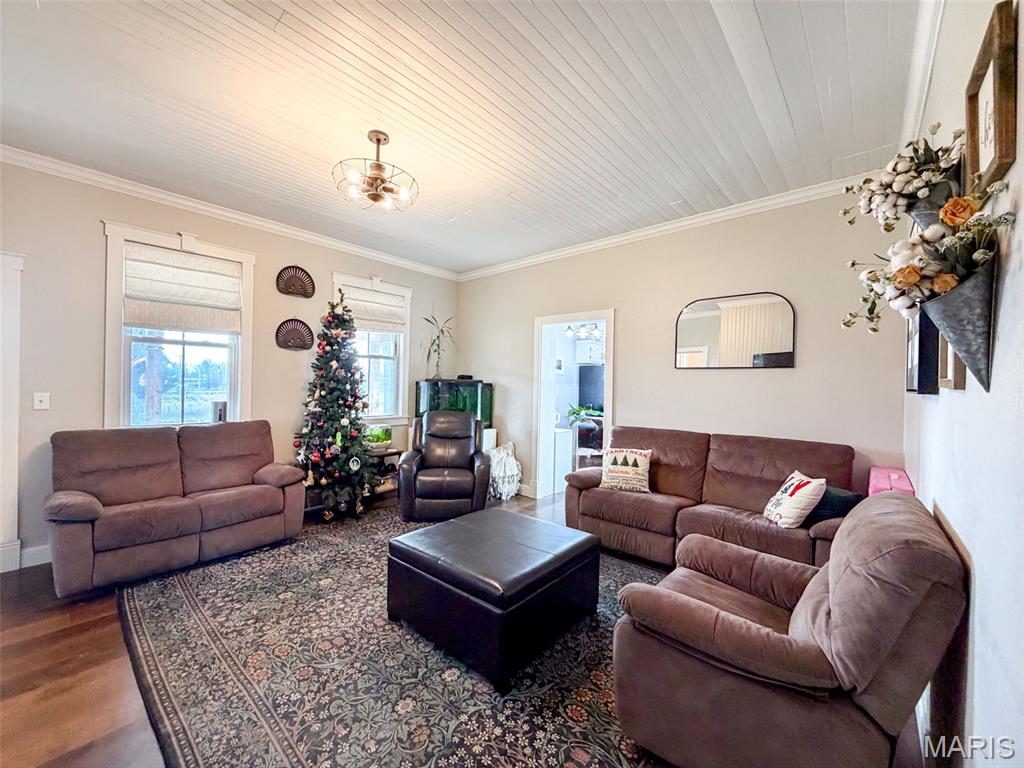 9040 Grassy Branch Road Germantown, IL 62245 - Photo 7 of 27