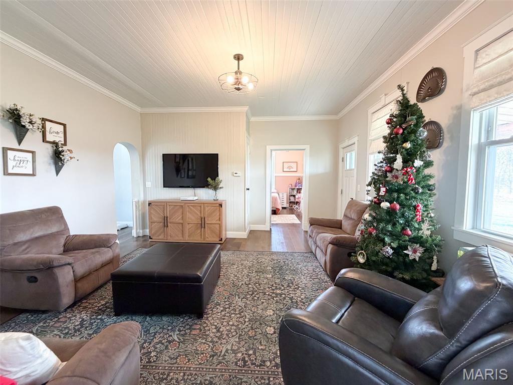 9040 Grassy Branch Road Germantown, IL 62245 - Photo 8 of 27