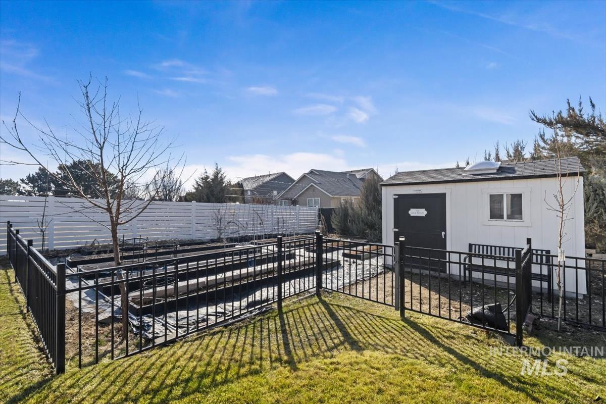 14111 Towers Drive Caldwell, ID 83607 - Photo 34 of 50 View of fenced garden