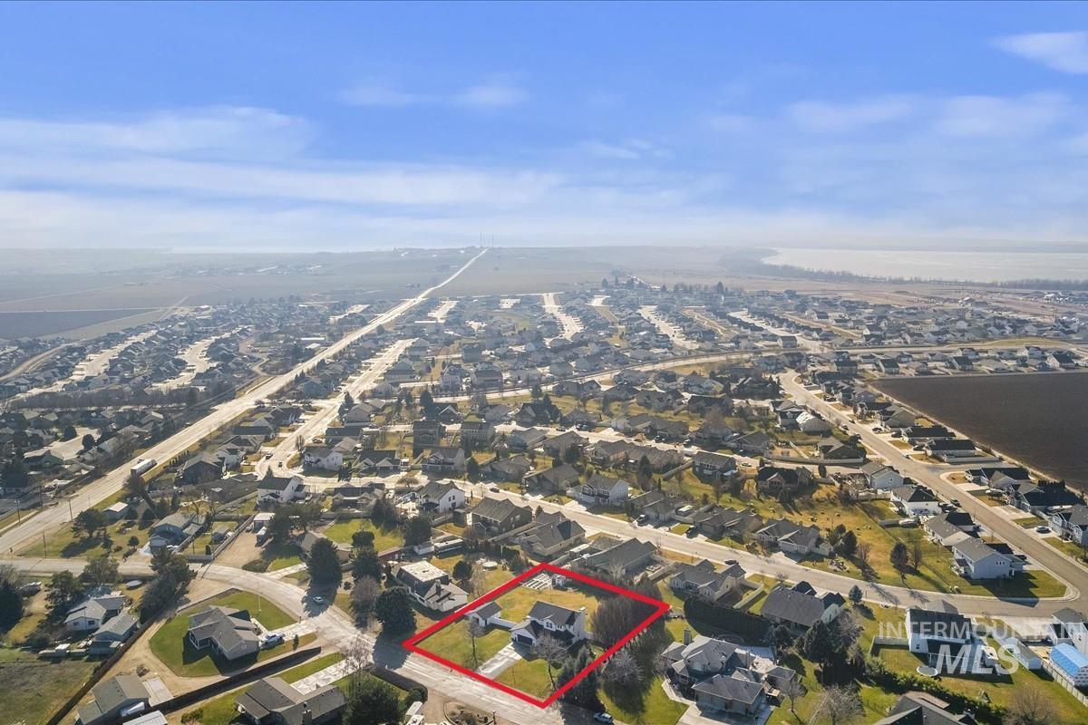 14111 Towers Drive Caldwell, ID 83607 - Photo 47 of 50 Aerial view of residential area with property boundaries highlighted