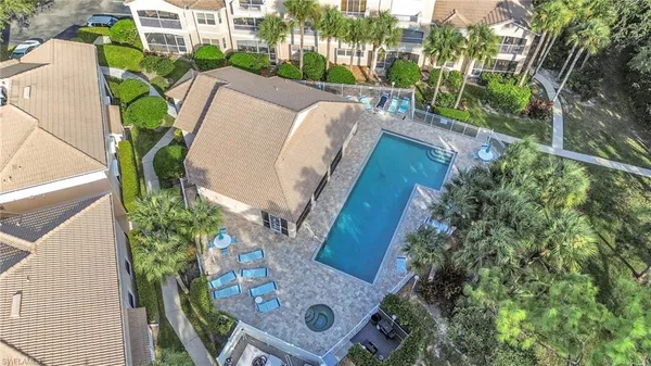 $2,200 | 1044 Woodshire Lane, Unit B211, Naples, FL 34105